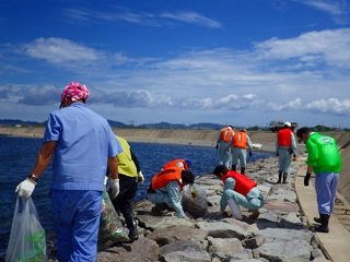 中海海開き 事前清掃
